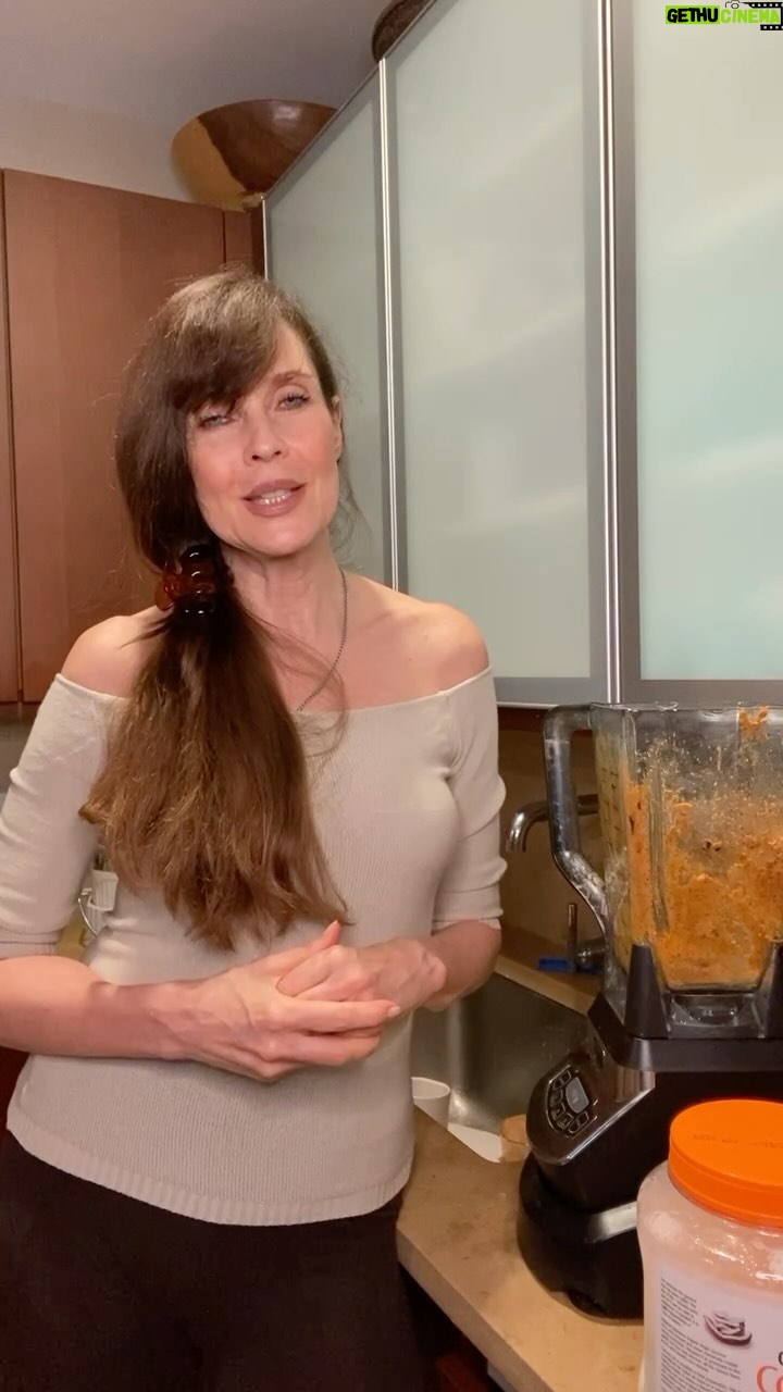 Carol Alt Instagram - My doctor always told me to juice carrots because it was very good to help alkaline and out the body. So many people I know have acid problems… In fact, most ailments are inflammatory. If we can reduce the inflammation in the body, my theory is we could have less dis-ease! Well, it’s a working theory… And I have been working it for the last 30 years!! In fact, I saved my own life by eating as much alkaline foods as I possibly could. Yet I have a lot of friends who have digestive problems. Besides suggesting a digestive like a papaya enzyme, or some thing, even stronger if you can find it at your health food store , I suggest not drinking while you’re eating (have water close by in case you have trouble swallowing some thing) but try not to dilute the acid in your stomach while you’re eating because that can cause indigestion when you can’t digest your food. But also, I find that most people eat so much acidic food(a.k.a. cooked food) Well, your stomach is already acid. So putting acid food into an acid system strikes no balance at all. What happens is your body tries to throw it back out again. And instead of taking something that neutralizes the acid and then doesn’t digest anything, perhaps, just adding more raw foods to your diet could help that acid indigestion problem… Again, it’s a working Siri but one I’ve been utilizing for the last 30 years. Here’s to your health!❤️