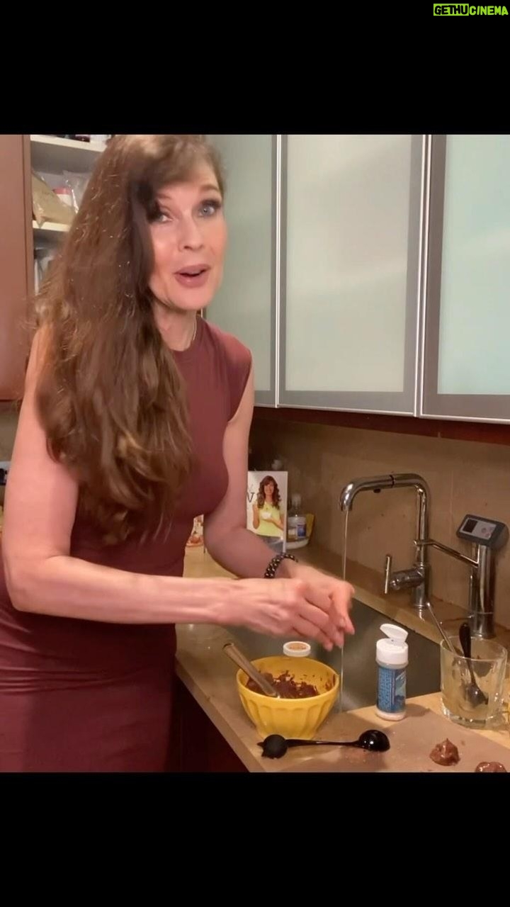 Carol Alt Instagram - “Wow, what a whirlwind of a week! 🌪️ Can’t believe I missed Recipe Friday, but better late than never, right? Feeling some fudge vibes today! 🍫💫hope you like , let me know . #CrazyWeek #BetterLateThanNever #FudgeLove”