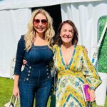 Carol Vorderman Instagram - RHS CHELSEA FLOWER SHOW @rhschelsea @the_rhs Weather perfect. Gardens perfect. Flowers perfect. Company perfect Wore trainers so hot feet were perfect (6 hours in heels not for me anymore) A perfect day off...and the bacon butties were absolutely perfect too!! 😂 Ps I’m rubbish at taking pics with celebs so these are a few of the ones my mate took!!! The queen of dance @arlenephillips My jungle partner in crime @joeldommett Fellow politically minded @jasonmanford My mate @adilray who makes the best curry (I say that cos it annoys the hell out of him, and that’s what all good mates should do to each other 😂😂) My best mate @jules__sampson ....RAF for 30 years....she’s a brilliant gardener ❤️