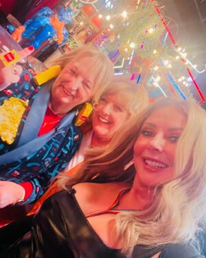 Carol Vorderman Instagram - LATE NIGHT LYCETT

I had the best time last night with amazing @joelycett (BAFTA winner), @jackdaverooke (Big Boys BAFTA winner), @sophiewillan (BAFTA winner ). Me and @johnnyvegasreal brought our Tadpole swimming certificates but they didn’t quite compare!! LOLS.

Hair & Makeup: @marcosgmakeup 
Dress is a cheapie from the interweb 
Rainbow lanyard - get one NOW