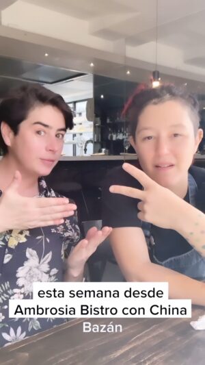 Carolina Bazán Instagram - #unvinoalasemana hoy desde nuestro @bistro_ambrosia junto a @chinoise tenemos 3 tips para maridar con BURBUJAS 🥂 
.
Próxima semana seguimos con…? vinos blancos, rosados o tintos…? Que les tinca mas? Que les gustaría saber del maridaje? 👀 
.
#somm #sommlife #wine #vino #sparkling