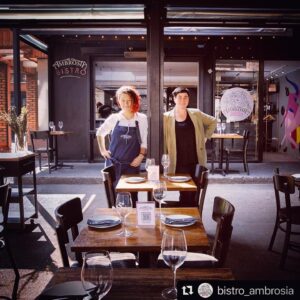 Carolina Bazán Instagram - Estamos aquí, gracias al sacrificio de millones de mujeres de generaciones anteriores y seguiremos pavimentando el camino para las generaciones que vienen; porque el mundo también nos pertenece.
#8M