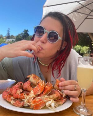 Carolina Bazán Instagram - Resumen de un día playero… que me dicen de esas patas de jaiba? 🦀