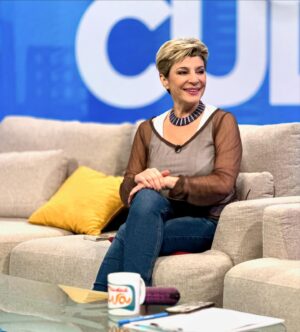 Carolina Papaleo Instagram - @carolinapapaleo en @tvciudadviva_ 

🎭 Presenta su unipersonal “S.O.S. nací mujer” 
Sábado 6 de abril | 20H | Teatro el galpón