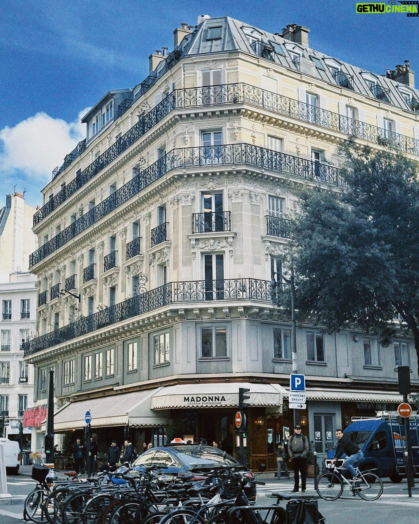 Carolina Carvalho Instagram - La ville de l’amour 💙🤍❤️
