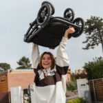 Carolina Carvalho Instagram - No que toca ao meu dia-a-dia privilegio tudo o que é prático. O carrinho Oxford e a cadeirinha de carro Mica 360 Pro da @maxicosi_eu estão 100% dentro deste mood e facilitam-me muito a corrida do dia a dia. O Lucas adora 🥰 #maxicosi #maxicosioxford #maxicosimica360pro #bettertogether #travelsystem #ad