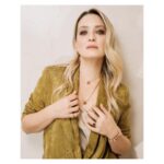 Carolina Crescentini Instagram - Un Natale con @bulgari #bulgari #bulgarijewelry #bzero1 #adv