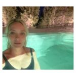 Carolina Crescentini Instagram – Vale solo rilanciare.
Io non so come spiegarvi la bellezza di questo posto.
Grazie @forestis.dolomites 
Grazie @flaviana_facchini 
Sono incantata. 
#dolomiti
#forestis
#shh
#me