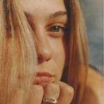 Carolina Domenech Instagram - portraits @domenechcaro x @nicoviglietti ————— #portrait