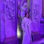 Carolina Domenech Instagram - semanitas de looks, espejos, animalitos, cerámica y mucho viento 💋✨y amor por supuesto