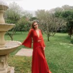 Carolina Domenech Instagram - Una que no llora en los casorios…… el último video 🤣😭 Los amo @paulosanchezlima y @ffloralvarez fue hermoso 💍