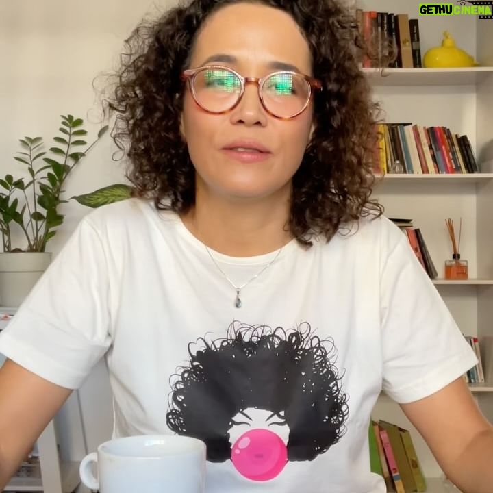 Carolina Loback Instagram - Bom dia! Desejo um sábado lindo ao lado dos seus amores!