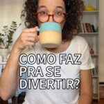 Carolina Loback Instagram - Bom dia! Que tipo de pessoa é você na hora de se divertir? Você é do tipo que sobe no trem da alegria quando ele passa ou você cria seu próprio trem da alegria? Ih, gente, agora fiquei negoçada. #segunda