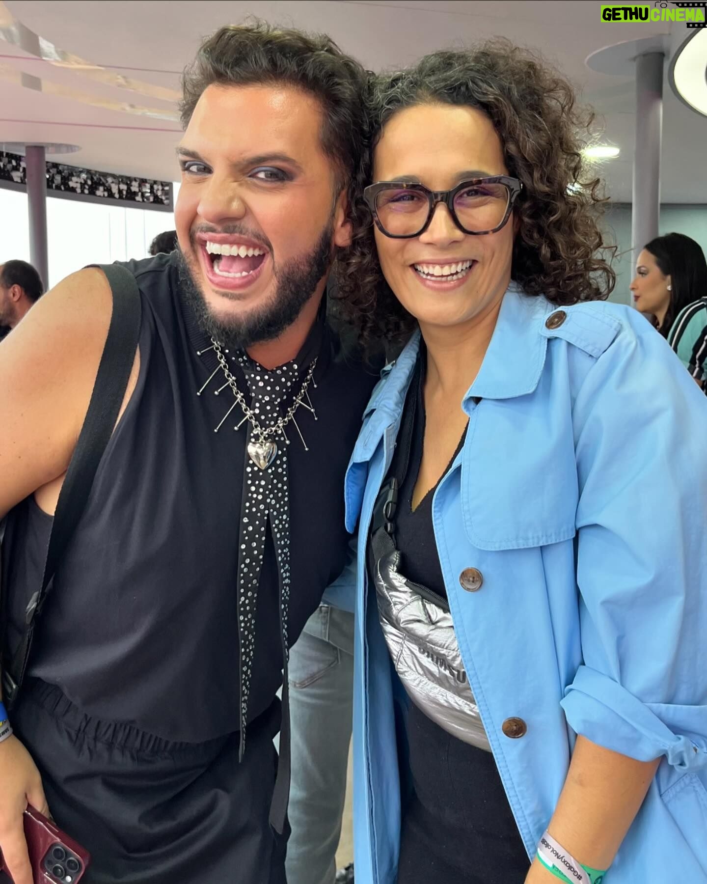Carolina Loback Instagram - Obrigada, @samsungbrasil pelo convite pro #galaxynolollabr @rickyhiraoka já te falei, sou #teamgalaxy ♥️ Ainda bem que a gente trabalha com humor, não é mesmo, @ricardocubba ?
