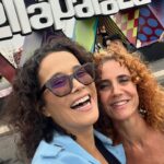 Carolina Loback Instagram - Obrigada, @samsungbrasil pelo convite pro #galaxynolollabr @rickyhiraoka já te falei, sou #teamgalaxy ♥️ Ainda bem que a gente trabalha com humor, não é mesmo, @ricardocubba ?
