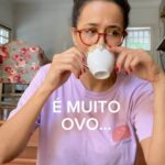 Carolina Loback Instagram - Bom dia! Será que excesso de ovo dá minhoca na cabeça? #sextou
