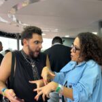 Carolina Loback Instagram - Obrigada, @samsungbrasil pelo convite pro #galaxynolollabr @rickyhiraoka já te falei, sou #teamgalaxy ♥️ Ainda bem que a gente trabalha com humor, não é mesmo, @ricardocubba ?