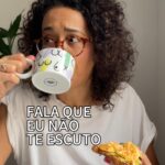Carolina Loback Instagram - Bom dia! Passando mais um café pra ler sobre comunicação não violenta. #segunda #humor #café