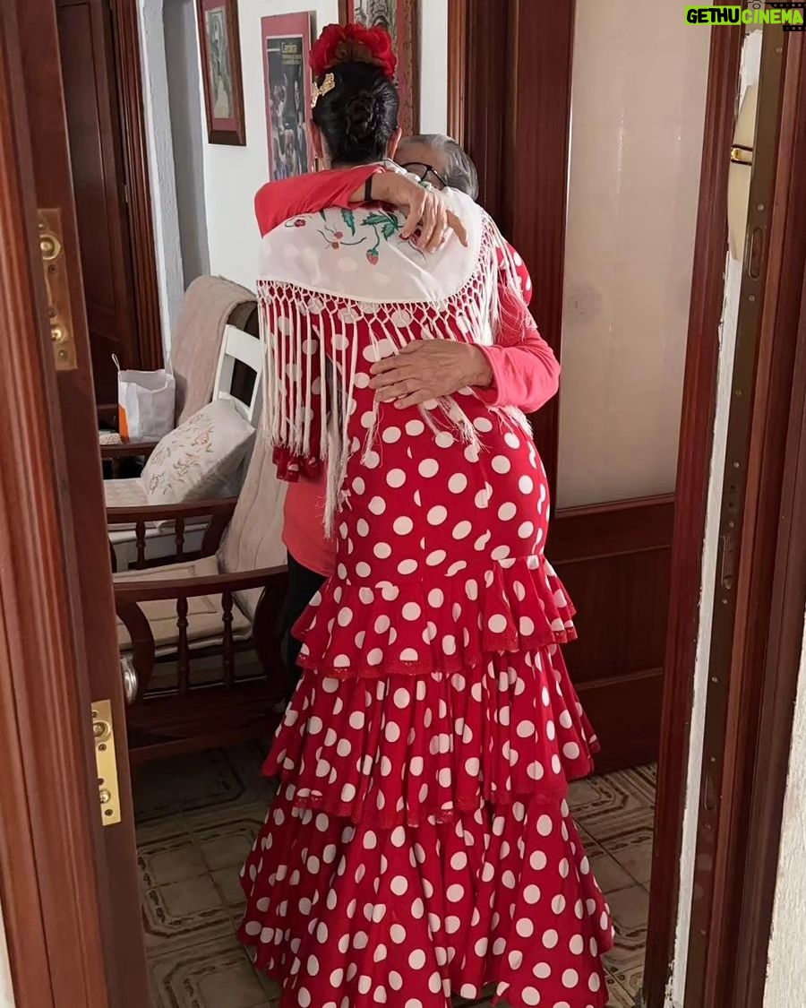 Carolina Marín Instagram - Todavía me quedaban fotos que enseñaros de mi semanita por casa 🏠✨