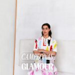 Carolina Marín Instagram - “Ser la número uno significa que eres la rival a batir”, @carolinamarin, Premio Princesa de Asturias del Deporte 2024, solo tiene dos objetivos para los Juegos Olímpicos de París 2024: el oro y disfrutar. En su vocabulario solo cabe una palabra: resiliencia. “La vida me ha ido poniendo piedrecitas, obstáculos por delante, pero yo no me he rendido”. La jugadora de bádminton forma parte de nuestra serie #campeonasglamour 🏸 Lee la entrevista en el link in bio. 🏸 Texto: @gemahospido 🏸 Fotografía: @josefinaandres 🏸 Estilismo: @mapi 🏸 Maquillaje y peluquería: @lucas.margarit (@anotherartistsagency) para @diorbeauty 🏸 Producción: @gemahospido 🏸 Asistente de foto: @flaviorsolato 🏸 Asistentes de estilismo: @olga_schwarzz y @anacristinaolmedo 🏸 Vídeo: @vicente_gayo 🏸 En la foto, ‘El récord’ de José Luis Fajardo Sánchez. Obra perteneciente a la colección del Centro de Alto Rendimiento.