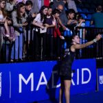 Carolina Marín Instagram – Finalmente he decidido junto a mi equipo que está semana no jugaré el Madrid Spain Masters. Han sido unas semanas de trabajo muy duro y necesitamos recuperar bien después de ese esfuerzo. Me da mucha pena no poder competir en casa, pero debemos escuchar a nuestro cuerpo 🙏

Próxima parada: Europeo (Saarbrücken – Germany) 📍🇩🇪

I’ve finally decided with my team that I won’t play the Madrid Spain Masters this week. It’s been weeks of hard work and I need to recover well after that effort. I’m very sad not to play at home, but we have to listen to our body 🙏

Next stop: European Championships (Saarbrücken – Germany) 📍🇩🇪