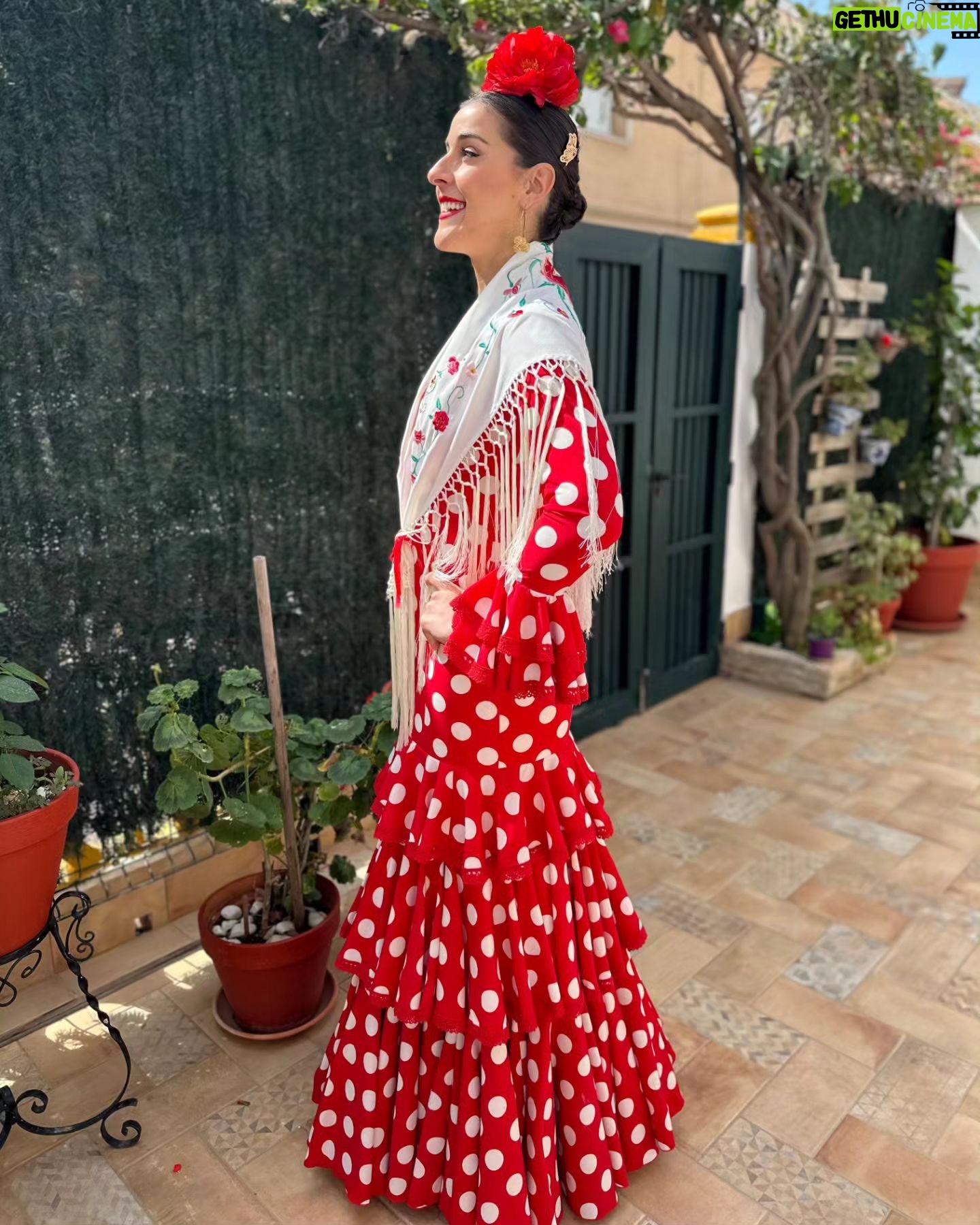 Carolina Marín Instagram - Hacía muchísimo tiempo que no me sentía tan guapa 😍 Casi 20 años sin volver a mi esencia ✨