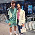 Carolina Marín Instagram - Un día en el Másters de Madrid 🎾 Seguiremos pendientes de ti @carlitosalcarazz