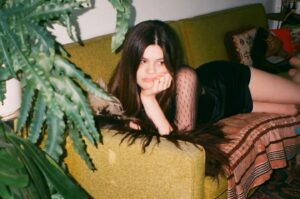 Caroline Day Instagram - 🛋 🥔