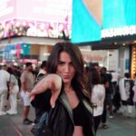 Caroline Ambrosini Instagram – New-York je t’aime ✨

Incroyable séjour à New-York grâce à @primevideofr 
Événement pour le lancement de “l’été où je suis devenue jolie” saison 2, j’ai eu la chance de rencontrer les acteurs et de découvrir la bande annonce et cette deuxième saison va être incroyable 🎬

J’ai eu aussi la chance de rencontrer d’autre créateurs de contenus européens et partager cette aventure avec eux était tellement enrichissante. 

Merci infiniment tout ça c’est grâce à vous je vous serez à jamais reconnaissante 🫶🏼
Et un grand merci à @primevideofr pour leur confiance et leur bienveillance.

New-York, till we meet again 🖤

#explorer #thesummeriturnedpretty #primevideocreator
