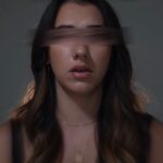 Caroline Ambrosini Instagram - Acting : Écoutez-moi Aucunes personnes qui a vécu ce genre de traumatisme et violence ne devrait être pris à la légère et subir le laxisme de certaines personnes. Battons nous pour que la parole des femmes et hommes victimes de v*ol soit entendu. #reels #acting #explorer #comedienne #courtmetrage