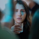 Caroline Ambrosini Instagram – Court-métrage: Hypersensible 

Dans un monde où l’hypersensibilité est vu comme une dangerosité 

#explorer #reels #courtmetrage #acting #hypersensible