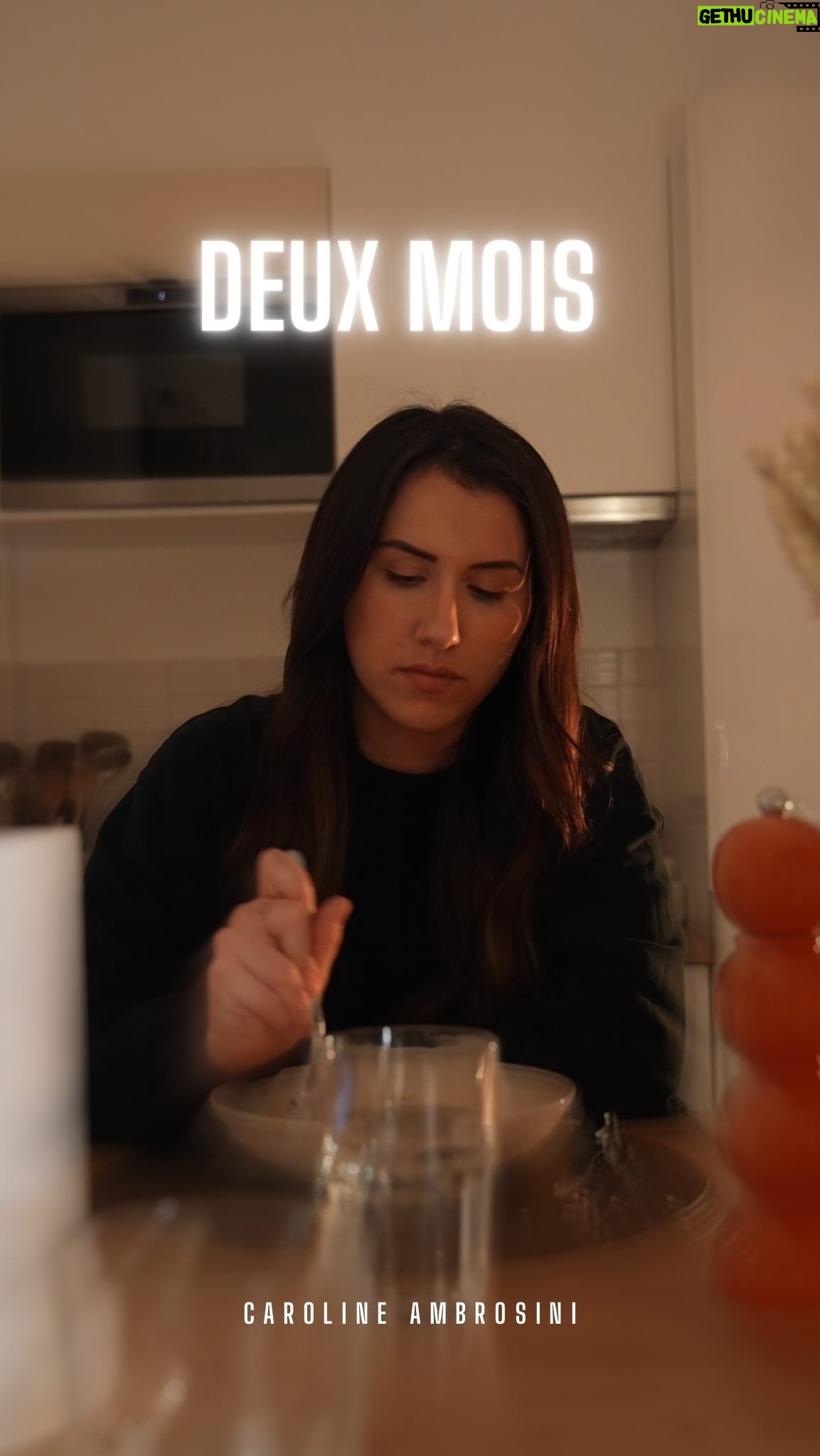 Caroline Ambrosini Instagram - Acting: Deux mois 🎬 Évidemment la tromperie n’est pas la solution, j’ai juste voulu représenter une scène qui peut réellement arriver dans la vrai vie et qui est sûrement arrivé à quelqu’un un jour.