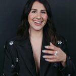 Caroline Ambrosini Instagram – Hier je les regardais sur ma télé, aujourd’hui j’y étais invitée, demain j’y gagnerai. Promis