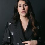 Caroline Ambrosini Instagram – Hier je les regardais sur ma télé, aujourd’hui j’y étais invitée, demain j’y gagnerai. Promis