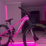 Caroline Buchanan Instagram - 🩷 MEET SAV.. I wanna show you my bike spec details!!! 🎟️ @trekbikes Ticket S frame 🧠 @maxxisbike Icon tires 🫁 @marzocchi_mtb Bomber DJ fork 🌸 @deitycomponents seat, bars, stem and pedals 🎀 @odigrips Long neck grips 🫦 @sbonebikeparts single speed chain tensioner 🦩 @stansnotubes flow rims / Hubs 👛 @magura_bicycle Mt7 brakes #trekbicycles #slopestyle #mtb #mountainbike #bikecheck #bicycle #magurabrakes #stansnotubes #odigrips #trekbikes #maxxis #deitycomponents #sbonebikeparts #marzocchi