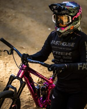 Caroline Buchanan Instagram - @cbuchanan68’s “Pink Zebra” Ticket S flying high and rolling fast at @crankworx Rotura

This bike was a winning fan-inspired design from Caroline’s Colour-Line Buchanan coloring book and it’s an eye-catcher on the mountain 👀

📸 @maddogboris

#trekbikes #trekticket #crankworxrotura #slopestyle