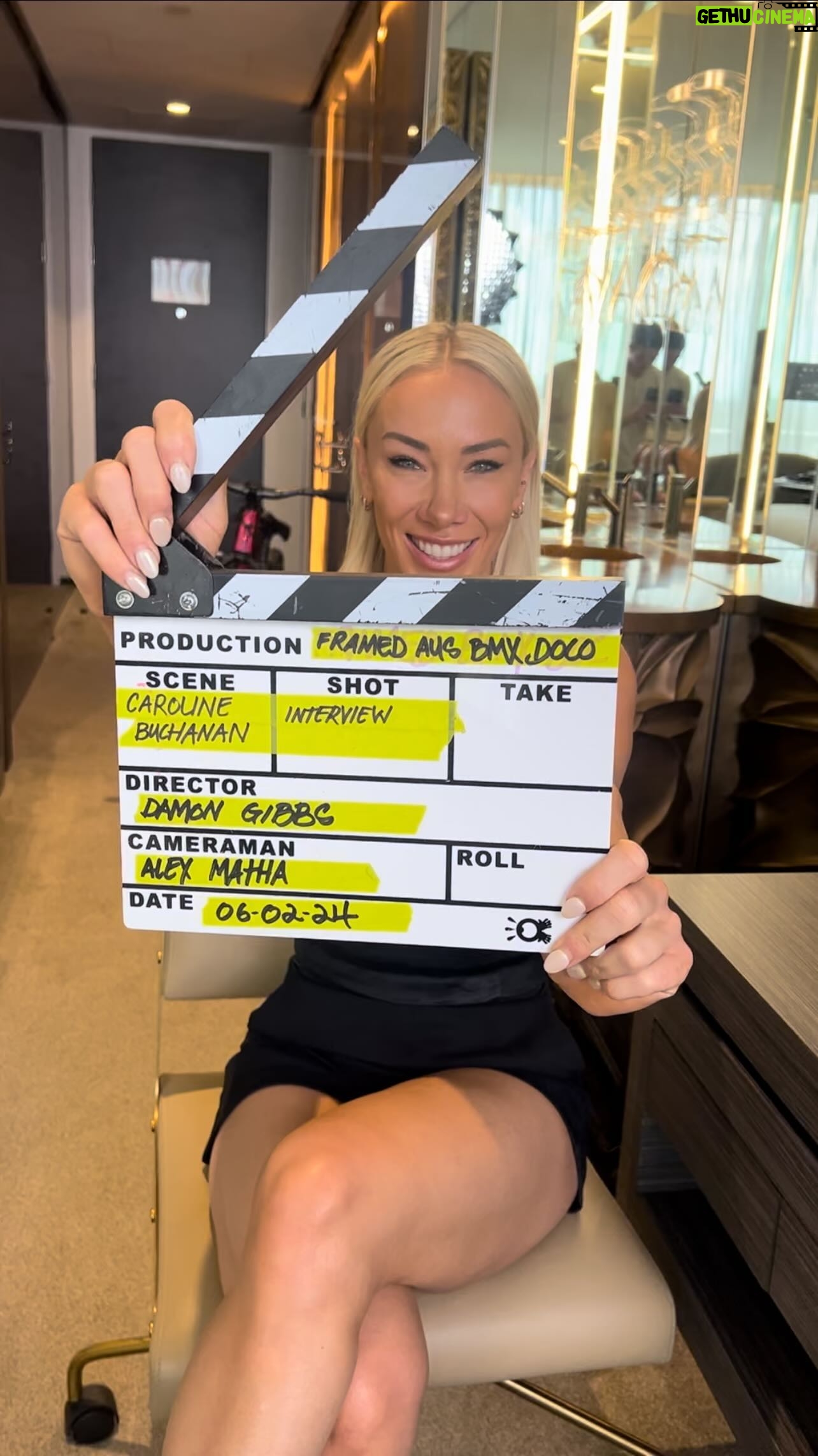 Caroline Buchanan Instagram - BTS filming a history of BMX docco 🎥 Hotel room takeover @framedausbmxdocumentary #BMXracing #bmx
