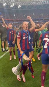 Caroline Graham Hansen Instagram - Sweet Caroline 🤩 #UWCLfinal #UWCL
