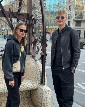 Caroline Graham Hansen Instagram - Mom’s photographer skills incoming 🤣 10/10 for the love captured ❤️❤️