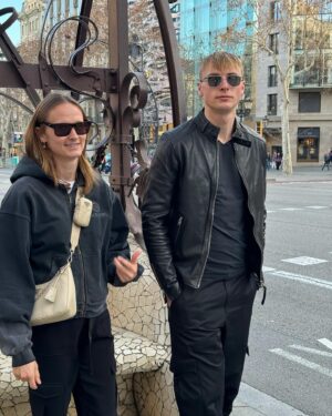 Caroline Graham Hansen Instagram - Mom’s photographer skills incoming 🤣 10/10 for the love captured ❤️❤️
