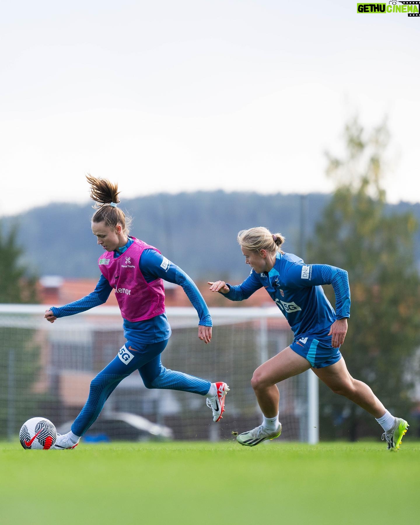 Caroline Graham Hansen Instagram - Back🇳🇴