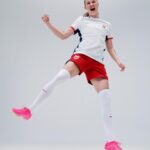 Caroline Graham Hansen Instagram - Sharp in the new Nike kits🔥