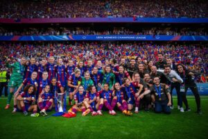 Caroline Graham Hansen Instagram - What a day! Thank you for the amazing support. We couldn’t do it without you! Somos campeonas de Europa #soyculé