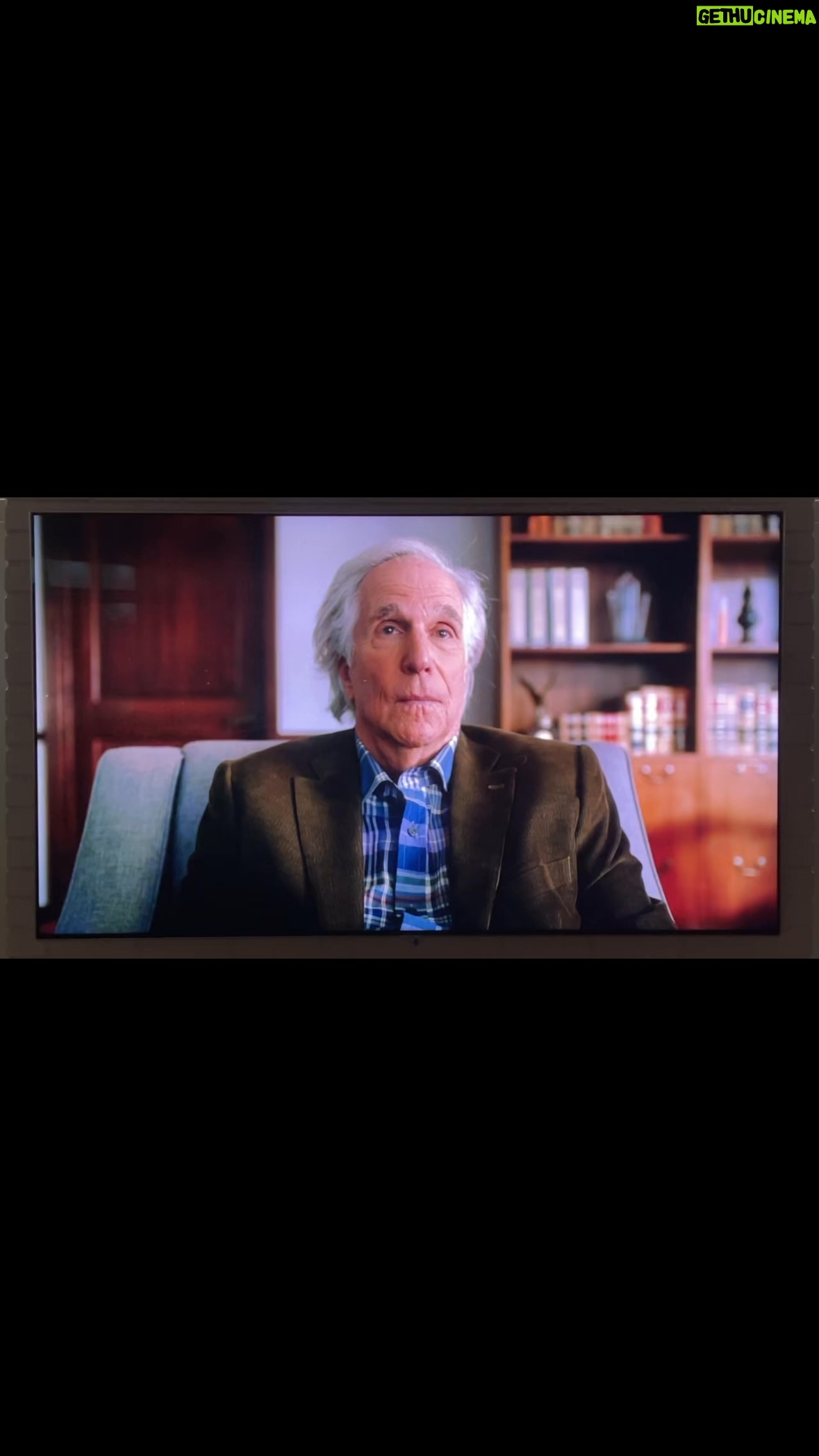 Caroline Rhea Instagram - This might be the coolest thing that’s ever happened to me. If you ever told the teenage me that Fonzie would have ever said my name on TV I’d think the odds were greater of becoming a witch. I love you @official_henrywinkler @barryhbomax Thanks Bill Hader @billfreakinghader