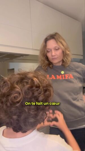 Caroline Vigneaux Instagram - La retraite expliquée aux enfants ! 😅

#enfant #retraite #parents #parentsenfants #education #life