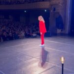 Caroline Vigneaux Instagram –