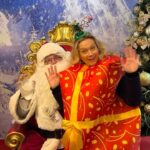 Caroline Vigneaux Instagram – Vous n’avez pas encore acheté vos cadeaux de Noël ?! 

Offrez-moi à vos proches!

Enfin offrez  des places pour mon nouveau spectacle In Vigneaux Veritas ! 😉

Lien en bio 😍

#noel #joyeuxnoel #cadeau #spectacle #ideecadeau #christmas #perenoel #humour #comedie #standup #comedy #carolinevigneaux