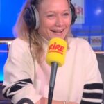 Caroline Vigneaux Instagram - Interview de la merveilleuse @carolinevigneaux ❤️‍🔥 pour son génial spectacle In Vigneaux Veritas 👌🏻 📻 @rireetchansons