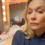 Caroline Vigneaux Instagram – JEU CONCOURS Les Lumidacieuses et Caroline Vigneaux ( clôturée le samedi 2 mars à 12h)
 
Caroline Vigneaux est lumidacieuse avec ses mots. (Invitée 2023 du festival & Magazine @leslumidacieuses)
 
À l’occasion de la journée internationale des droits des femmes le  8 mars 2024,  Caroline vous offre deux places pour son nouveau spectacle « IN VIGNEAUX VERITAS »  au @theatreedouard7 à Paris.  Avec finesse et humour , elle utilise son audace pour évoquer la légalisation des drogues dures dans les EHPADs, le féminisme et ses limites, la culture woke …Pour la 1ère fois, elle parle des agressions sexuelles dont elle a été victime. MERCI 🙏 de briser les tabous. La honte doit changer définitivement de camp !

Que fais – tu le 8 mars à Paris ? GO pour assister au spectacle « IN VIGNEAUX VERITAS »  de notre lumidacieuse Caroline
 
Pour participer, c’est très simple :
 
1️⃣ Abonnez-vous aux comptes : @leslumidacieuses, @carolinevigneaux
2️⃣ Likez ce post
3️⃣ Identifiez deux amis en commentaire qui aimeraient aussi participer !
 
Une  personne lumidacieuse sera tirée au sort et annoncée dans la story de @leslumidacieuses @carolinevigneaux  le samedi 2 mars à 12h. #carolinevigneaux #lumidacieuseengagee #8mars #egalitefh