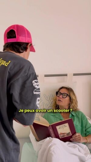 Caroline Vigneaux Instagram - Les adolescents et la mode,c’est toute une histoire !🤣
#basket #sneakers #mode #collab #carolinevigneaux #commedienne #video #enfants #adolescent #mère